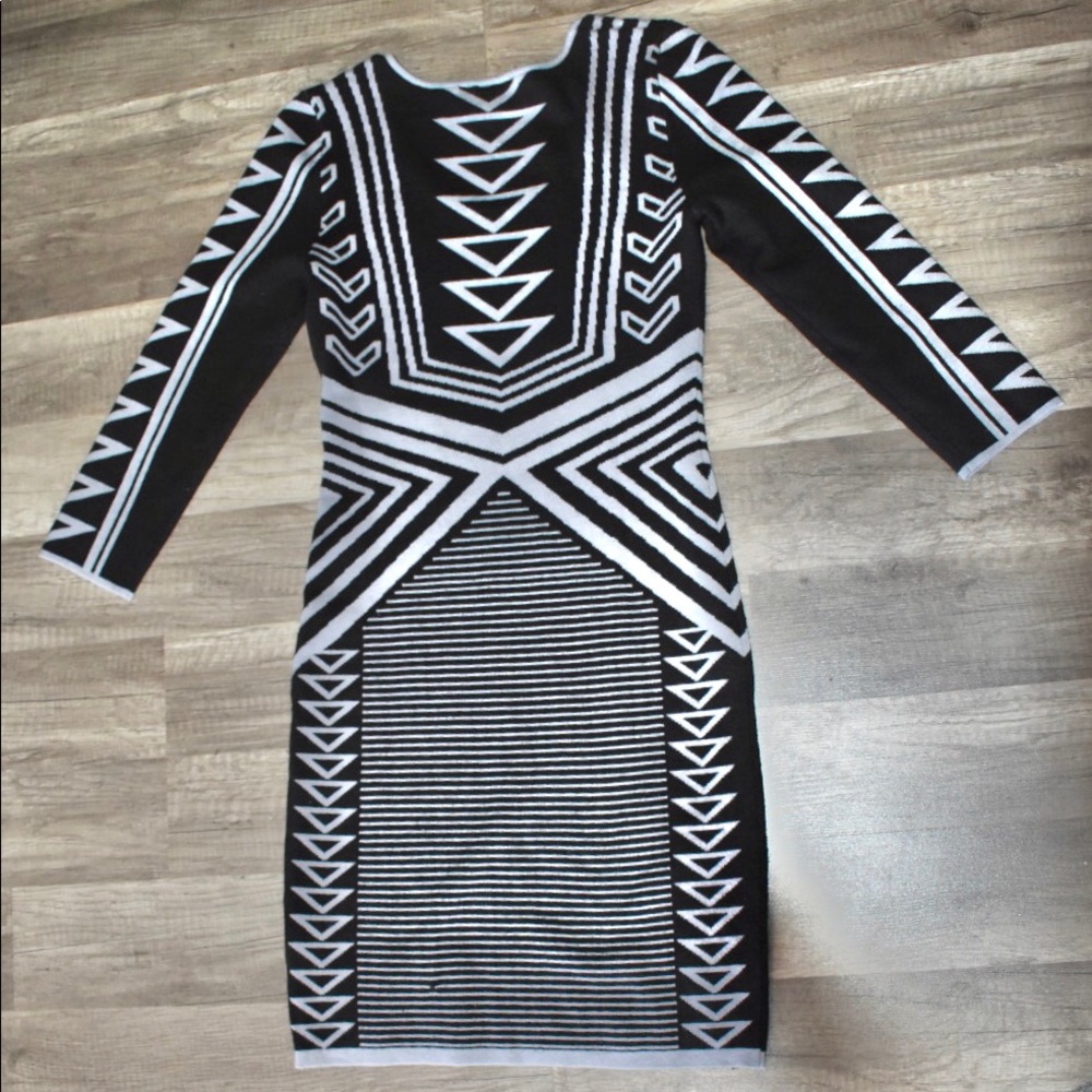 Geometric Shape Dress Derek Heart M
